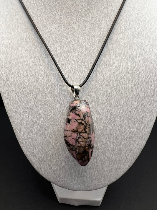 Pink Lace Agate Necklace (Twisted Stone)